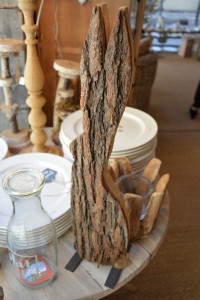 sculpture écorce bois lapin extravagance concept store grenoble